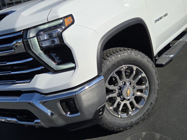 New 2026 Summit White Chevrolet LTZ image 46