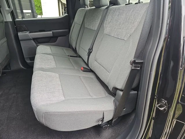 Used 2023 Black Ford XLT image 14