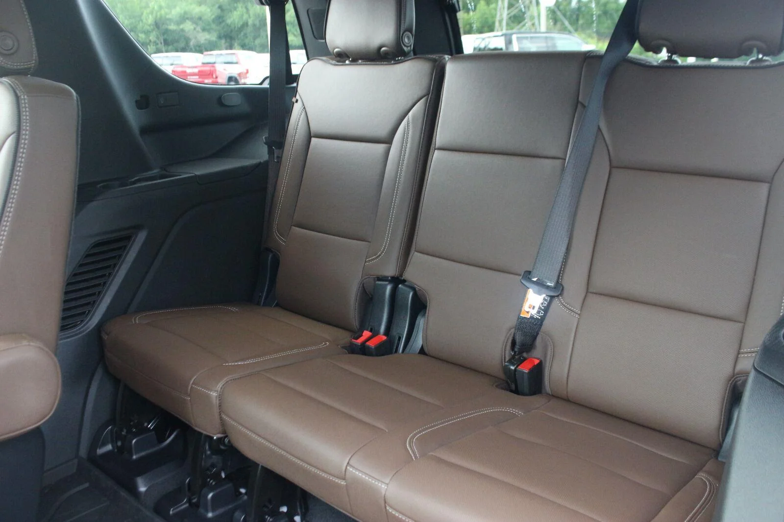 Used 2025 Black Chevrolet High Country image 35