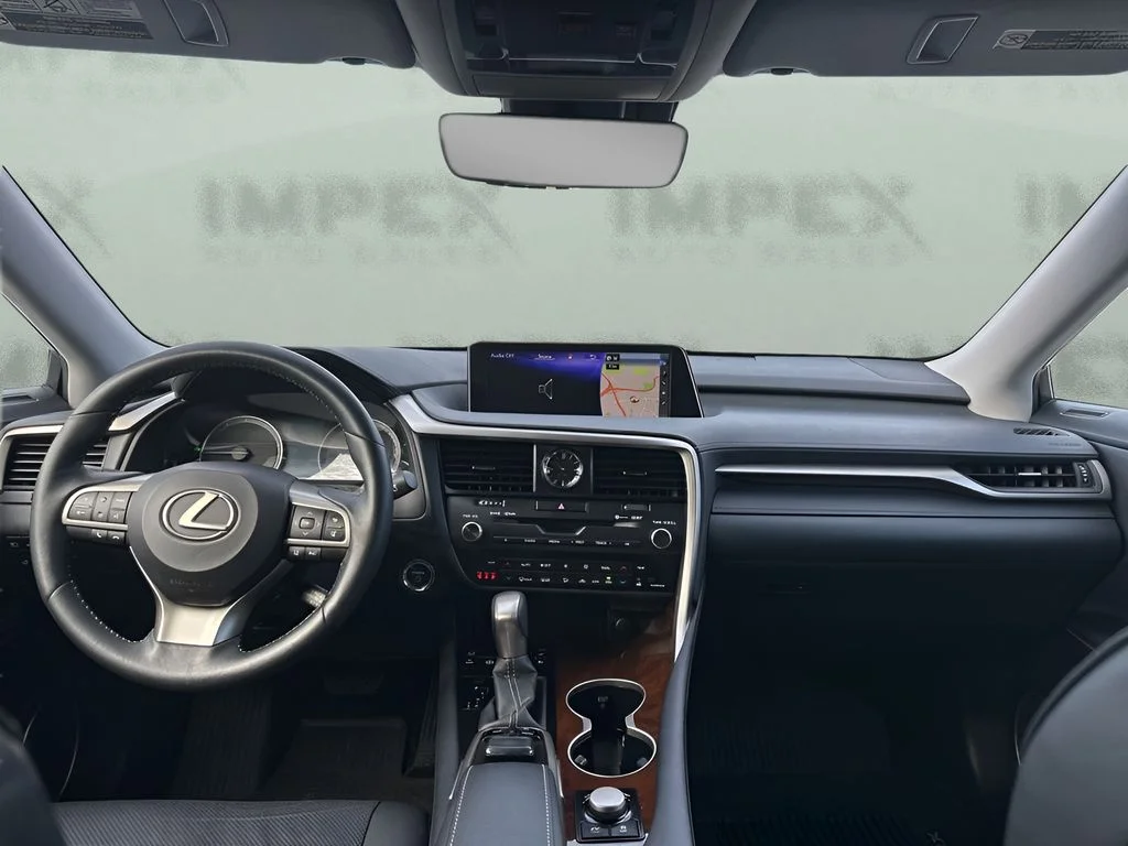 Used 2018 White Lexus 450h image 11