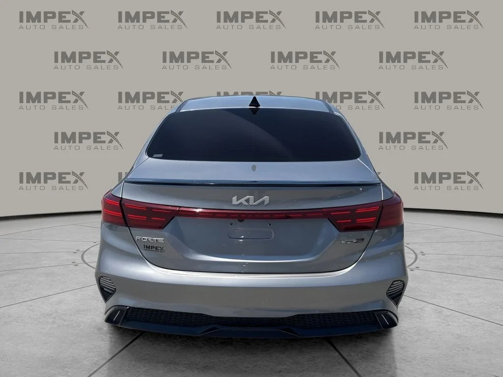 Used 2023 Gray Kia GT-Line image 4