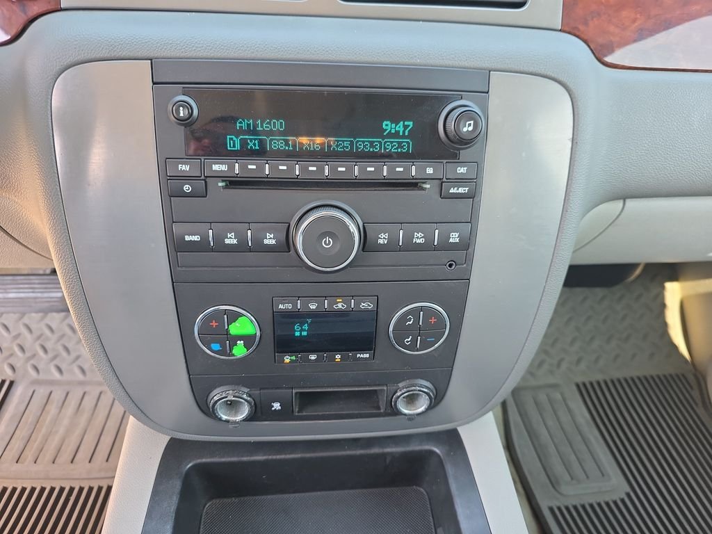 Used 2011 Silver GMC SLT image 26
