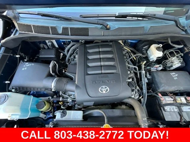 Used 2015 Blue Toyota SR5 image 31