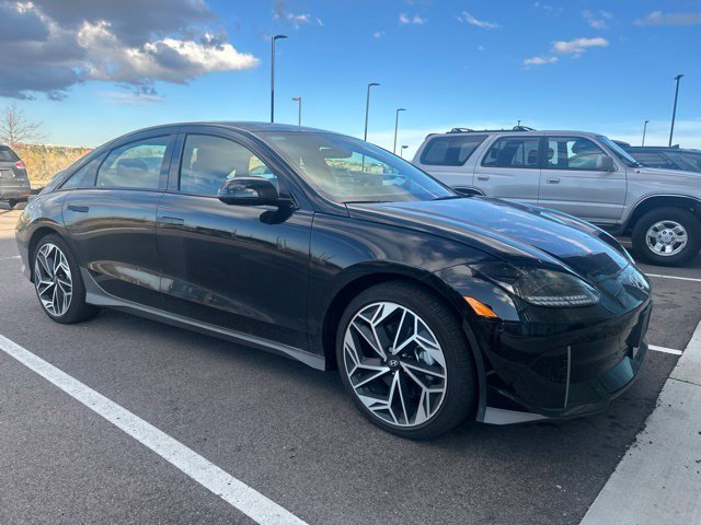 Certified Used 2025 Black Hyundai Limited image 2