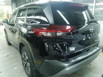 Used 2023 Super Black Nissan SV image 3