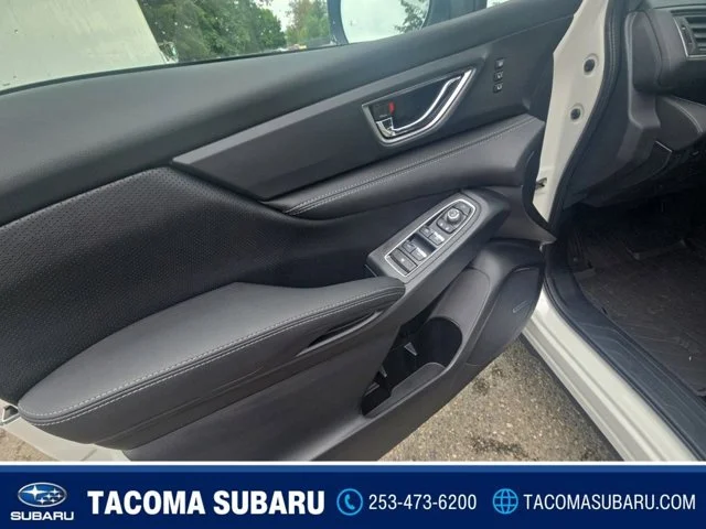 New 2026 CRYSTAL WHITE PEARL Subaru Limited 7-Passenger image 11
