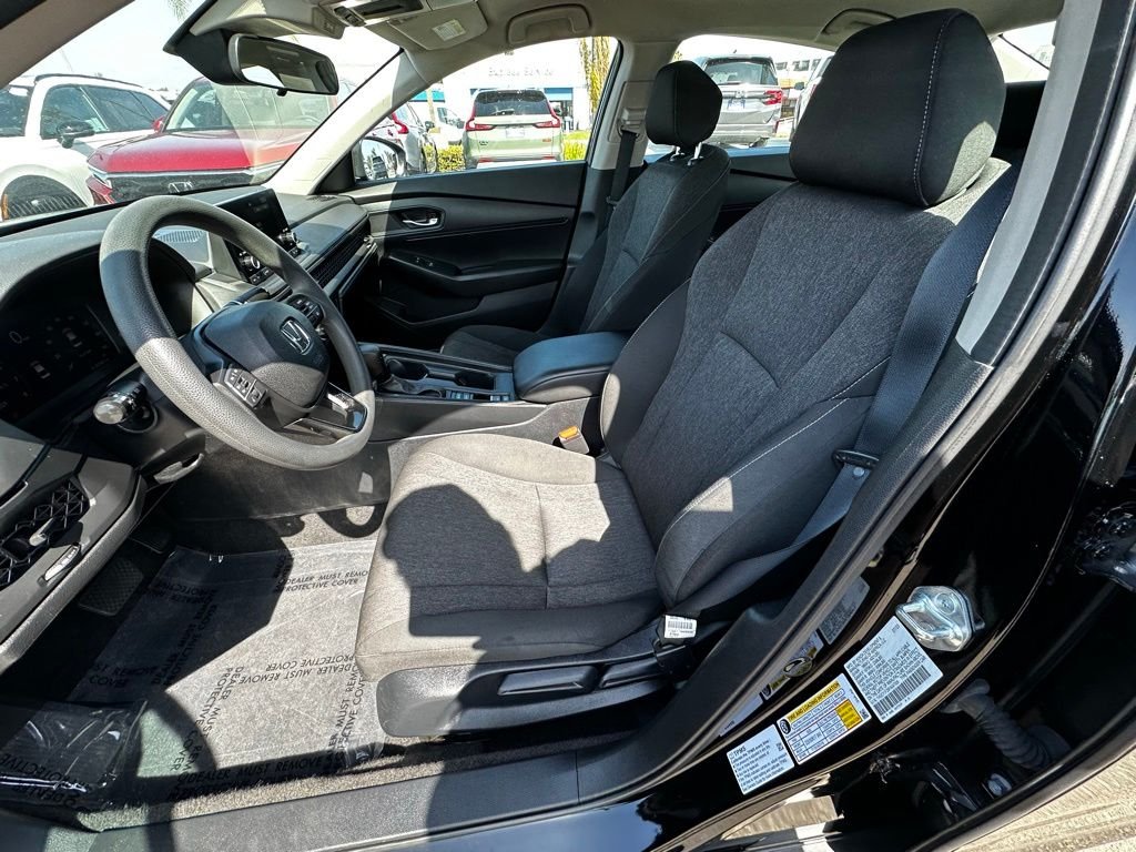 Used 2023  Honda LX image 19