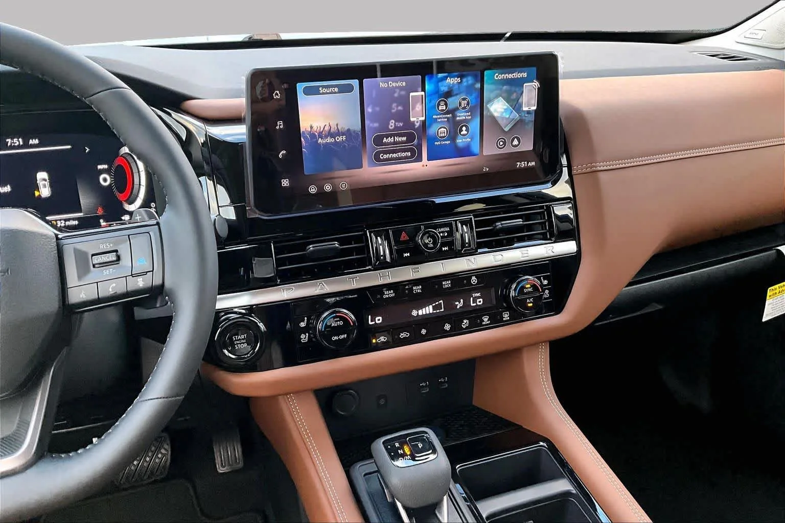 New 2026 Baltic Teal Pearl / Super Black Two-tone Nissan Platinum image 6