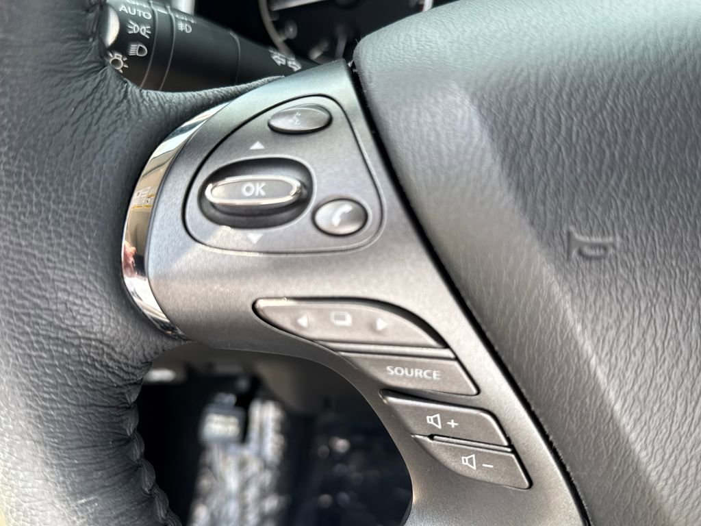 Used 2024 Black Nissan SL Intelligent AWD image 22