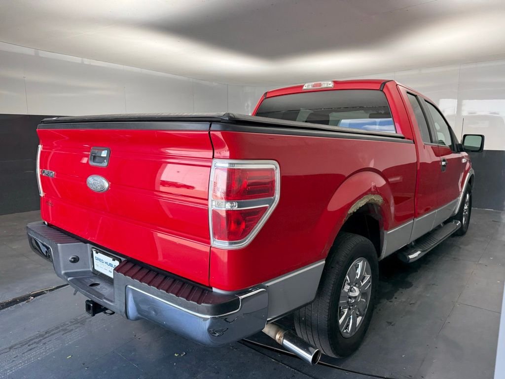 Used 2009 Red Ford  image 12