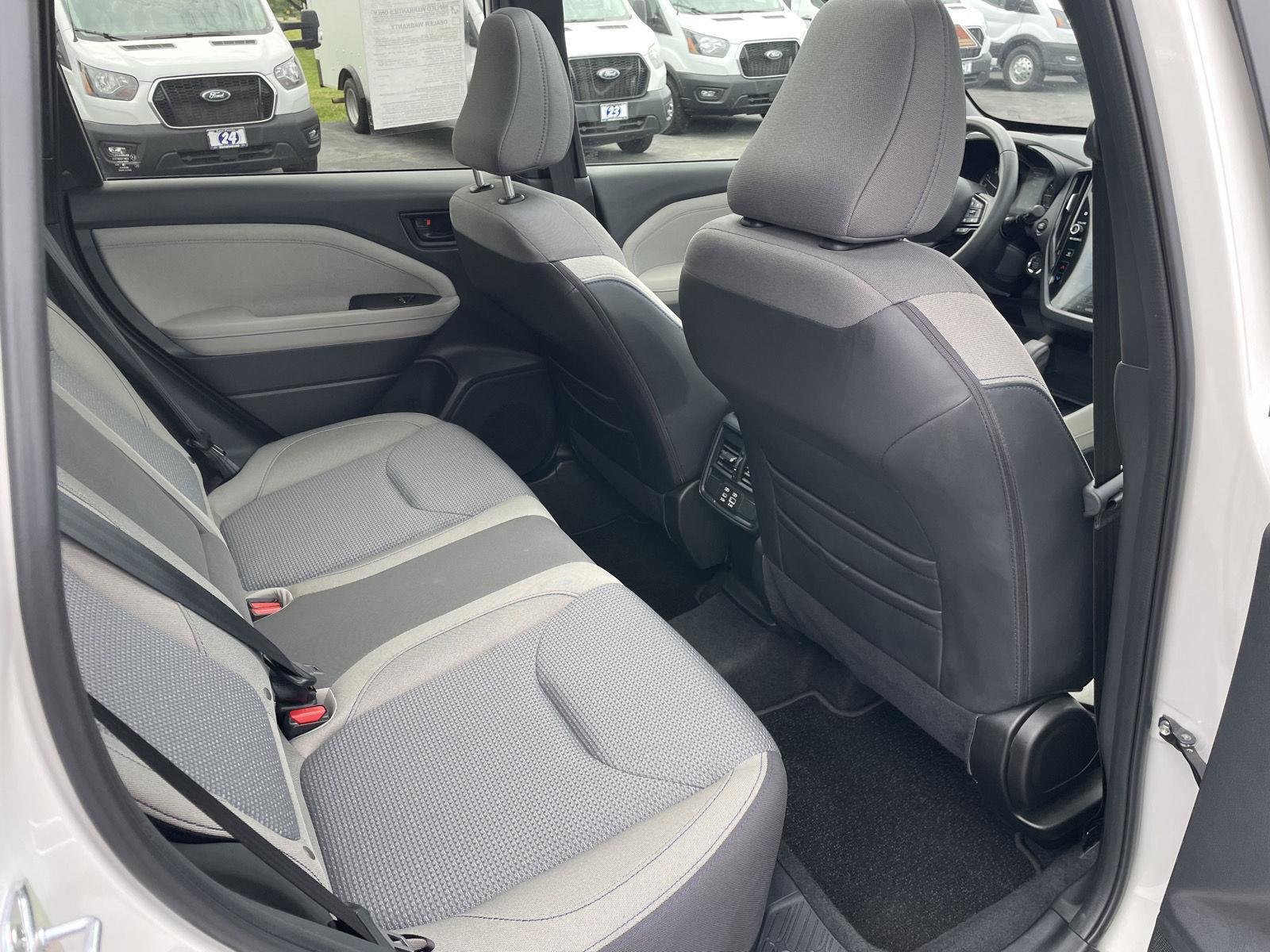 Used 2025 Crystal White Pearl Subaru Premium image 30
