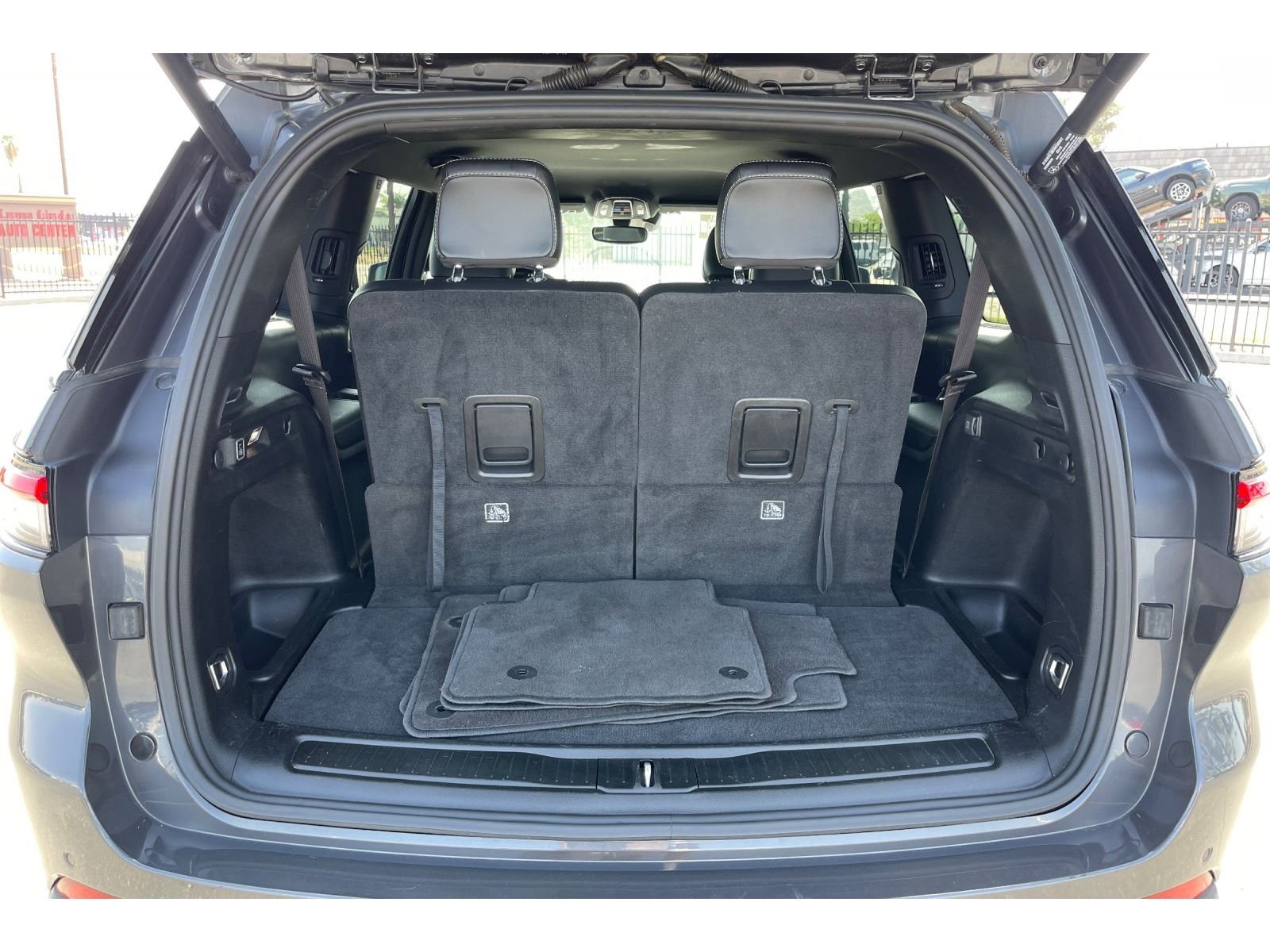 Used 2022 Baltic Gray Metallic Clearcoat Jeep Altitude image 17