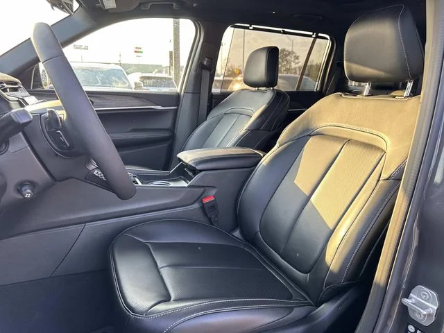 New 2025 Gray Jeep Limited image 18
