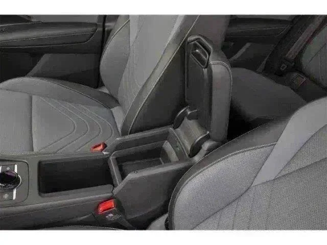 New 2026 Sandstone w/Deep Black Roof Volkswagen SE R-Line Black image 11