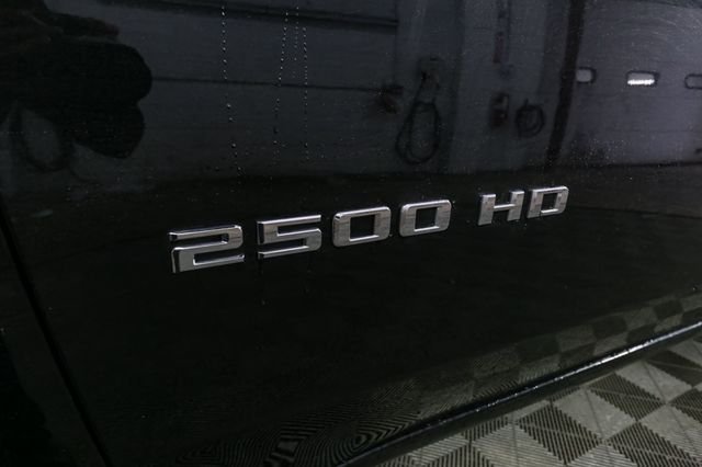 Used 2022 Black Chevrolet Custom image 7