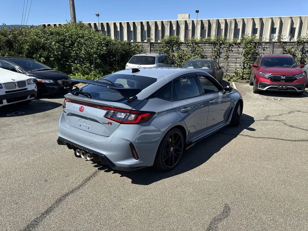 Used 2025 Sonic Grey Pearl Honda Type R Honda Certified Pre-Owned   Performance You image 7