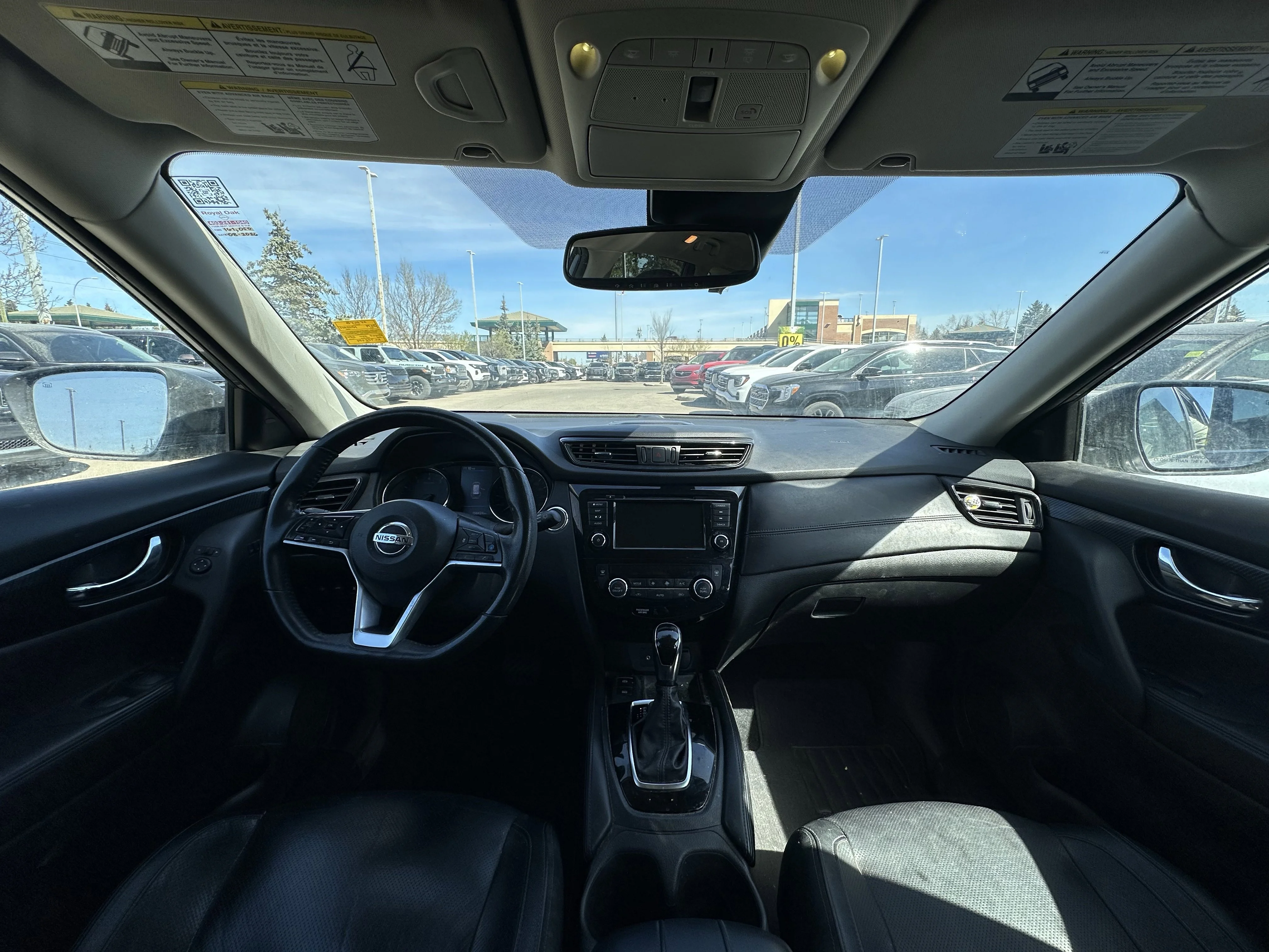 Used 2019 Black Nissan SL image 18