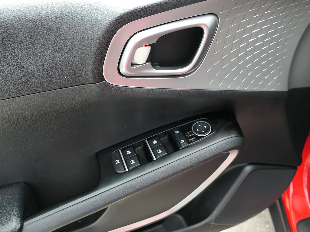 Used 2022 Inferno Red Kia LX image 13