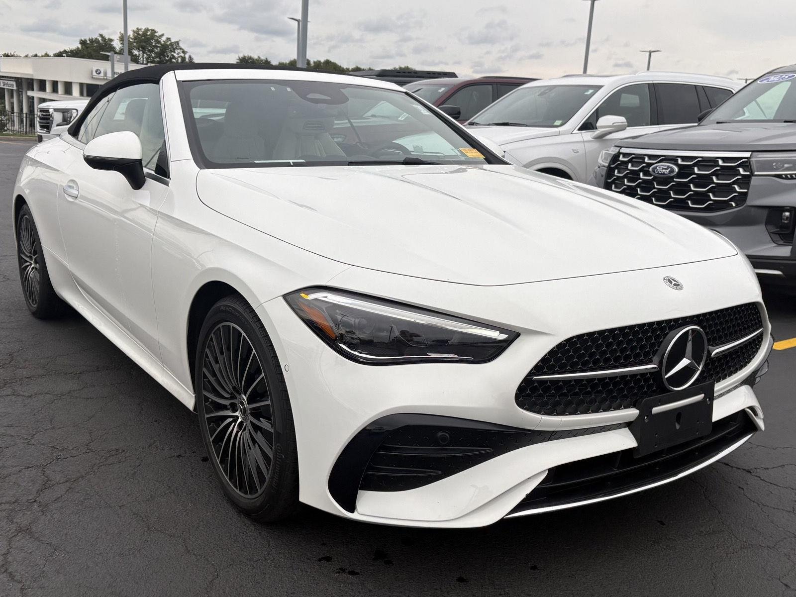 Used 2025 Polar White Mercedes-Benz CLE 300 image 3