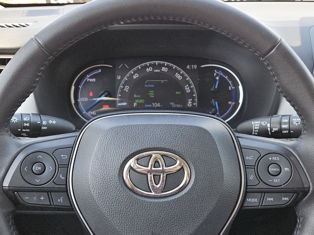 Used 2023 Silver Toyota XLE Premium image 17