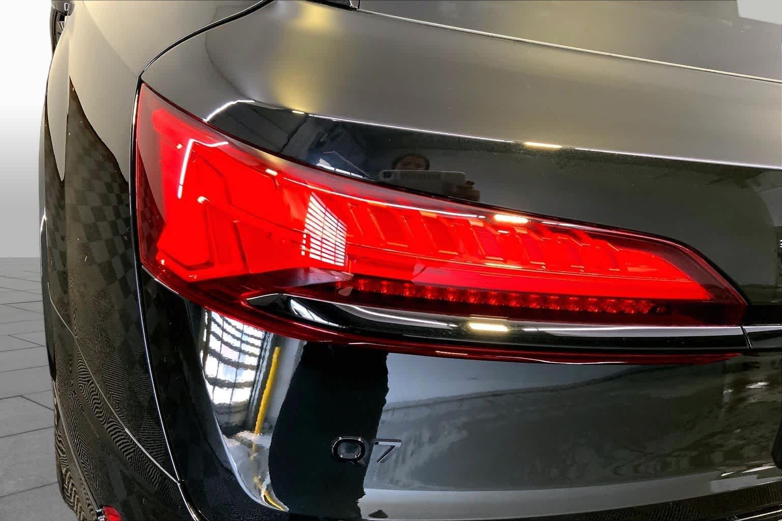 Used 2026 Mythos Black Metallic Audi Premium Plus image 28
