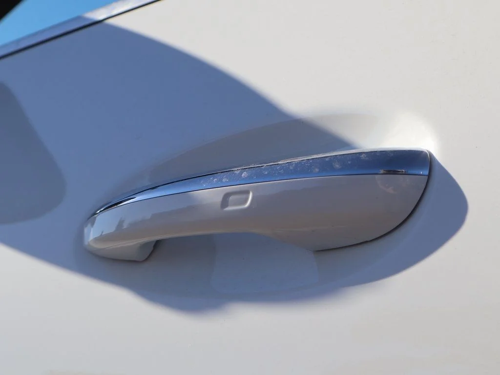 Certified Used 2026 Polar White Mercedes-Benz GLC 300 image 12
