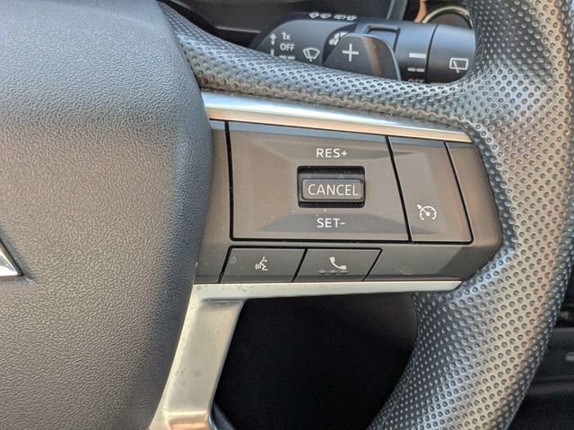 Used 2025 Black Mitsubishi ES image 28