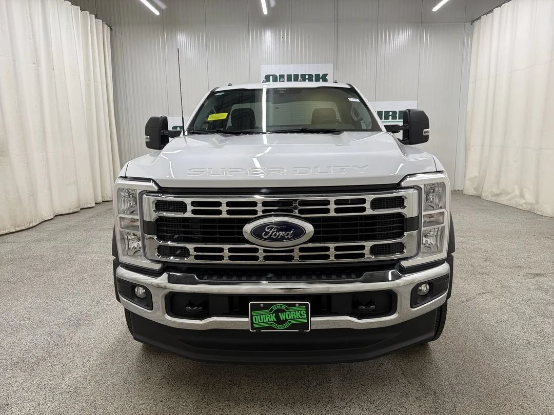 New 2026 Oxford White Ford F-550® XLT image 2