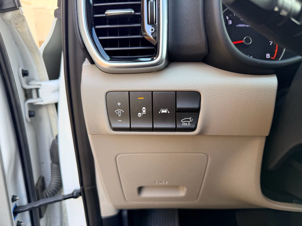 Used 2020 Snow White Pearl Kia EX image 15