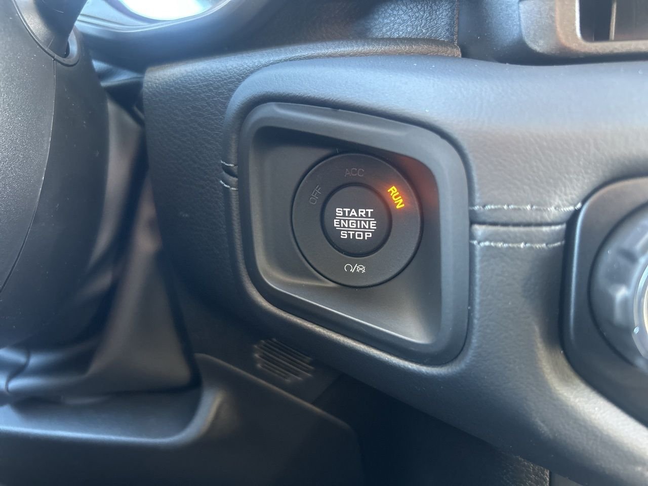 New 2026 Bright White Clearcoat Jeep Sahara image 17