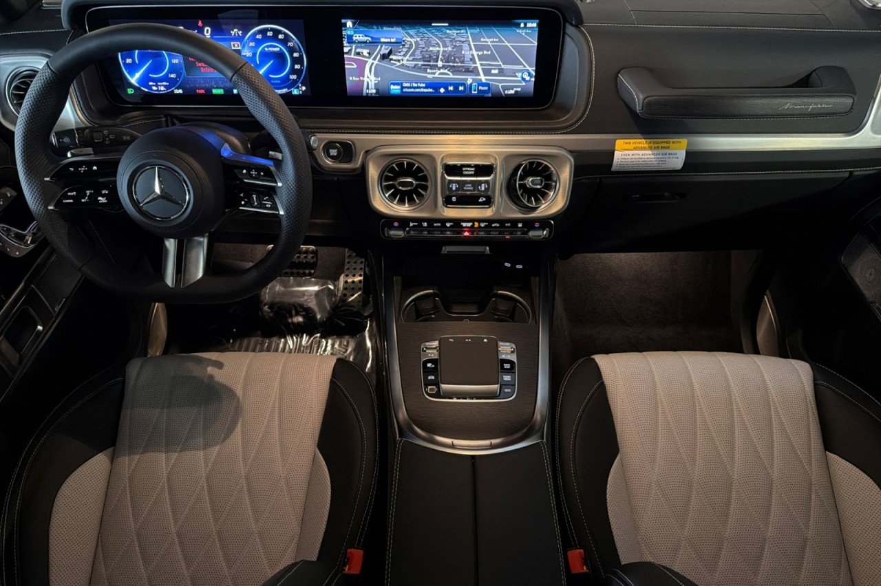 New 2027 MANUFAKTUR Arabian Grey Non- Metallic Mercedes-Benz G 580e SUV image 12