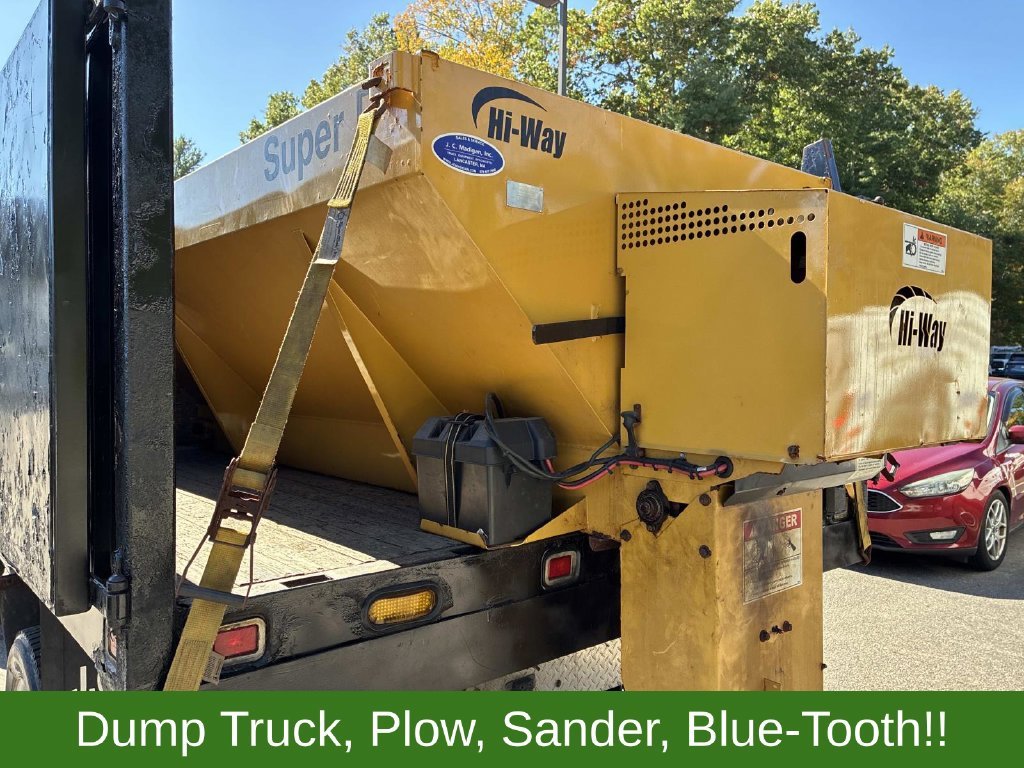 Used 2017 Black Ford XL image 9