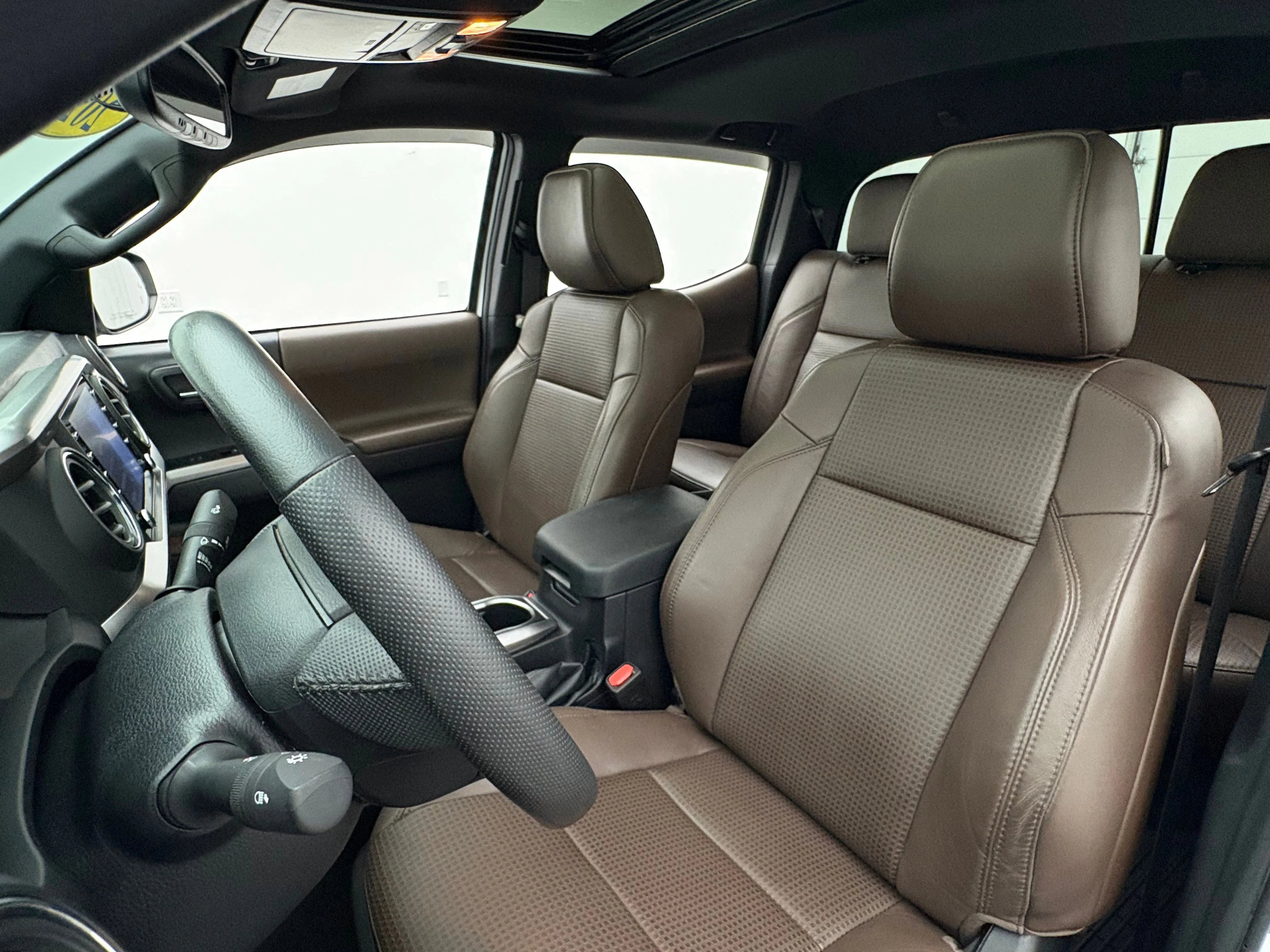 Used 2023 Ice Toyota Limited image 19