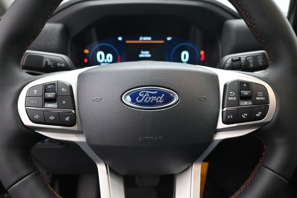 New 2026 Carbonized Gray Metallic Ford Active image 11