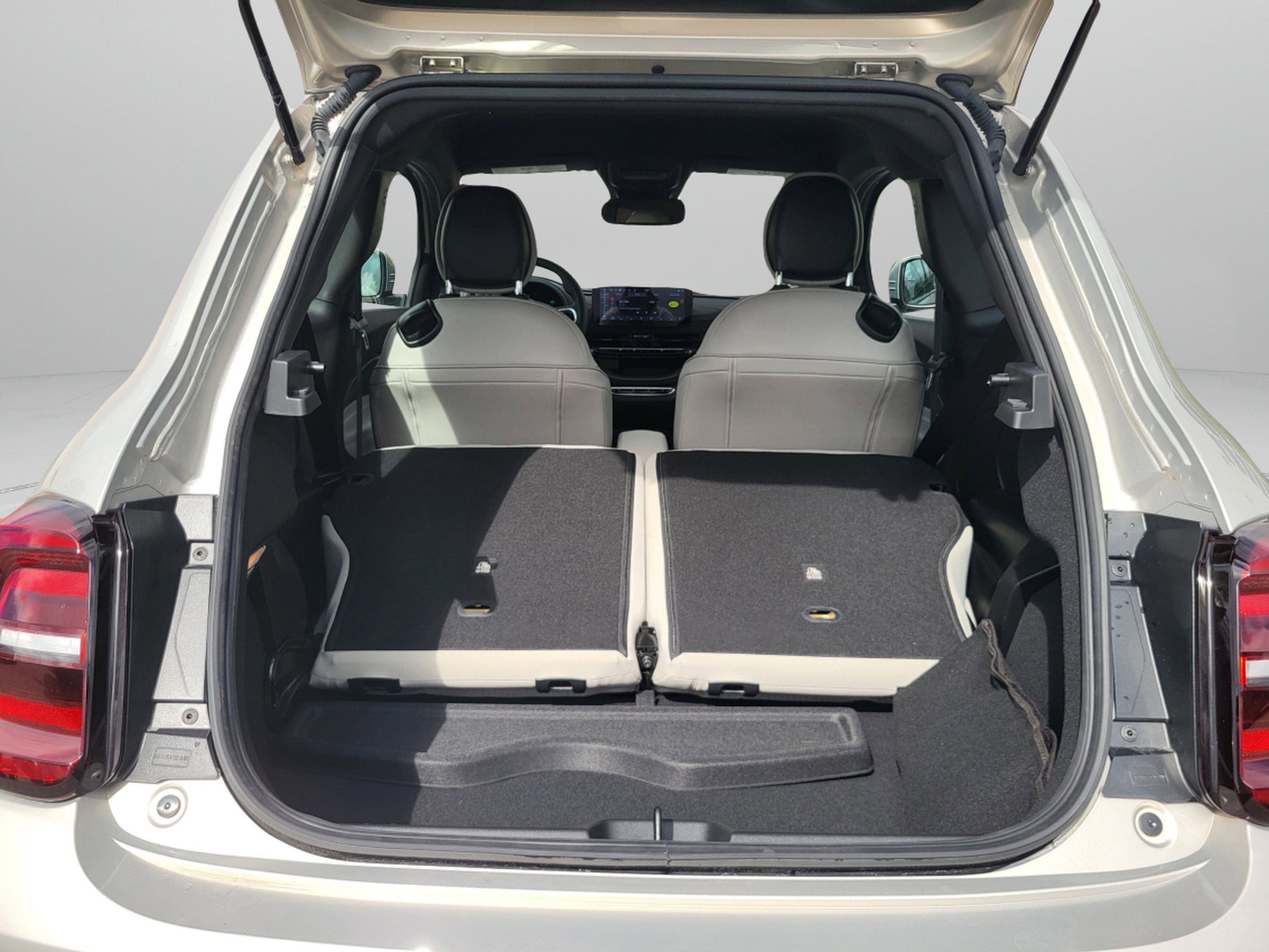 2025 FIAT 500e Base - Photo 24
