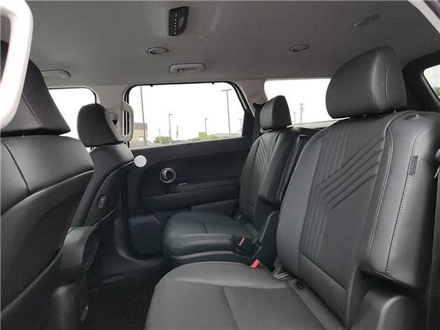 New 2026 Creamy White Pearl Hyundai SEL image 9