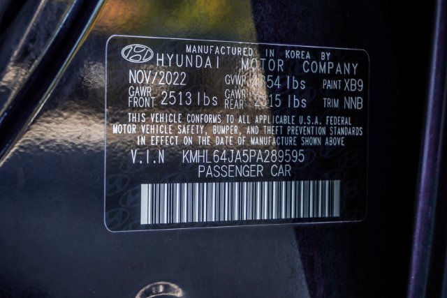 Used 2023 Blue Hyundai SEL image 16