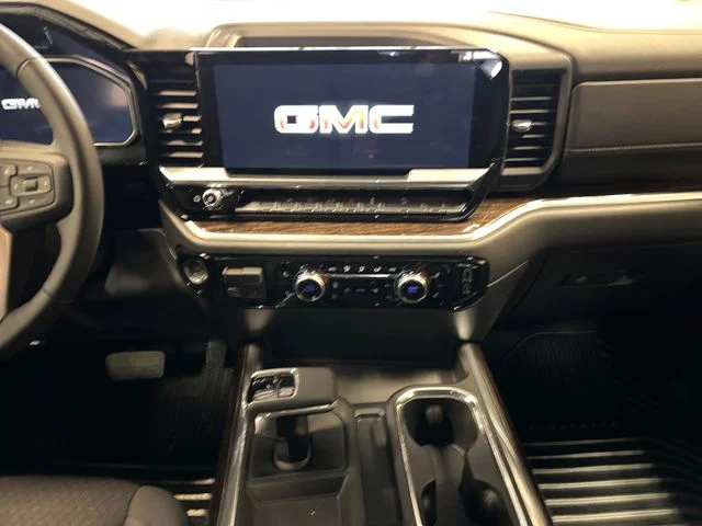 New 2026 White GMC Elevation image 12