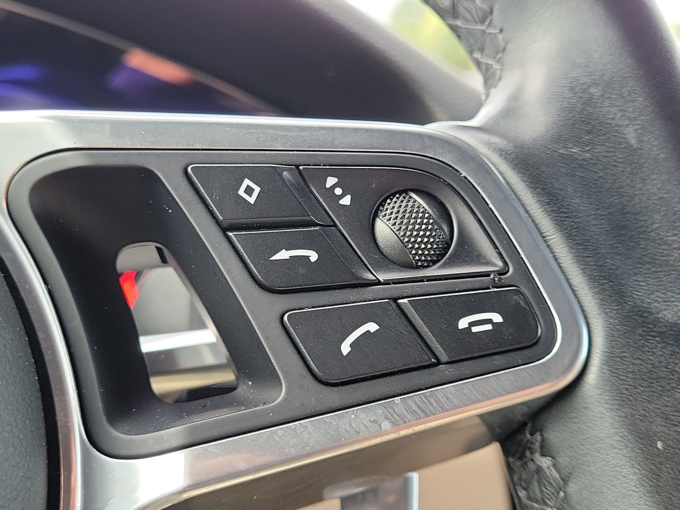Used 2022 Black Porsche Platinum Edition image 31