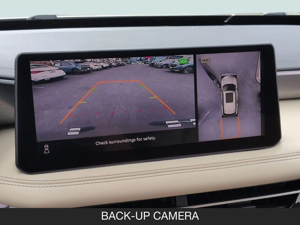 Used 2025 Silver INFINITI LUXE image 23