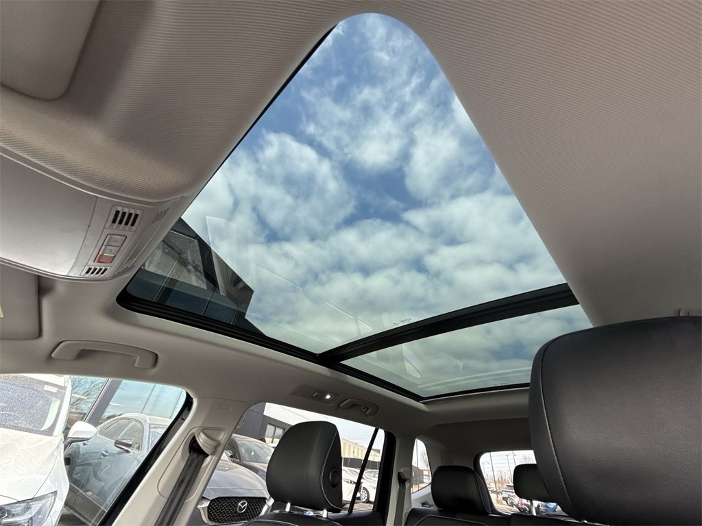 2022 VOLKSWAGEN TIGUAN - Image 19