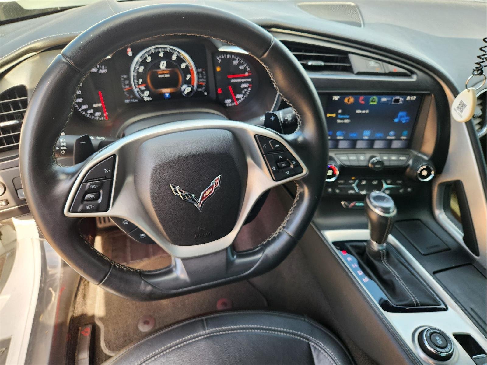 2016 Chevrolet Corvette Stingray photo 28 of 32