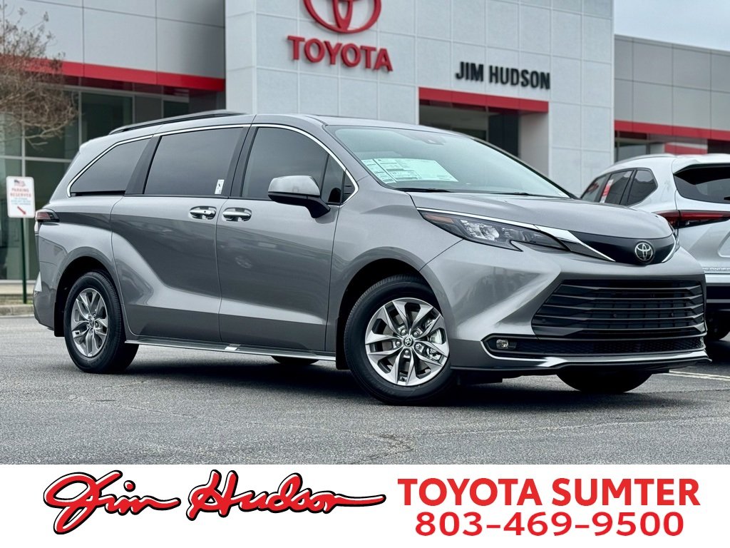 2026 Toyota Sienna XLE 7-Passenger FWD