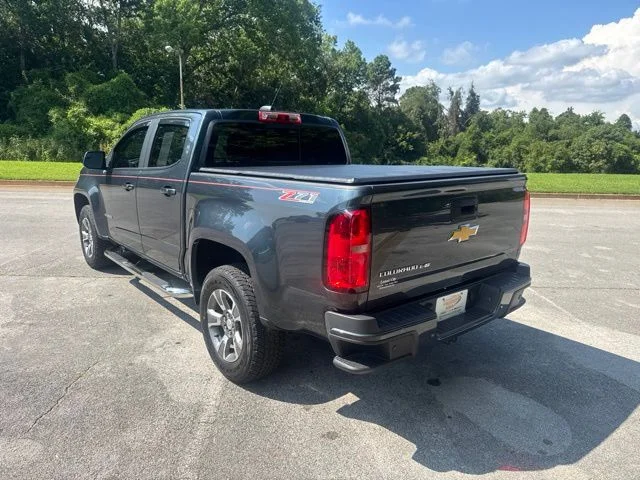 Used 2019 Gray Chevrolet Z71 image 5
