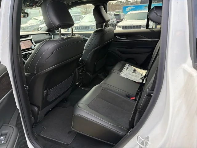 New 2026 White Jeep Altitude image 8