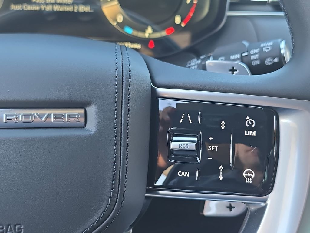 New 2026 Santorini Black Land Rover SE image 19