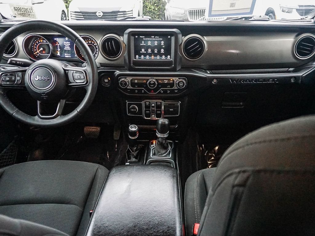 Used 2018 Black Jeep Unlimited Rubicon image 15