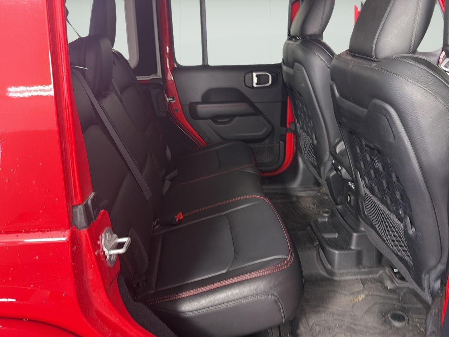 Used 2022 Firecracker Red Clearcoat Jeep Unlimited Rubicon image 16