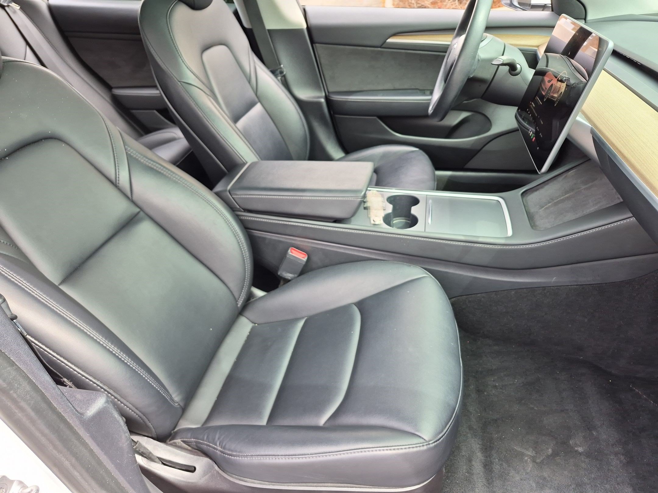 Used 2023 Pearl White Multi-Coat Tesla Base image 29