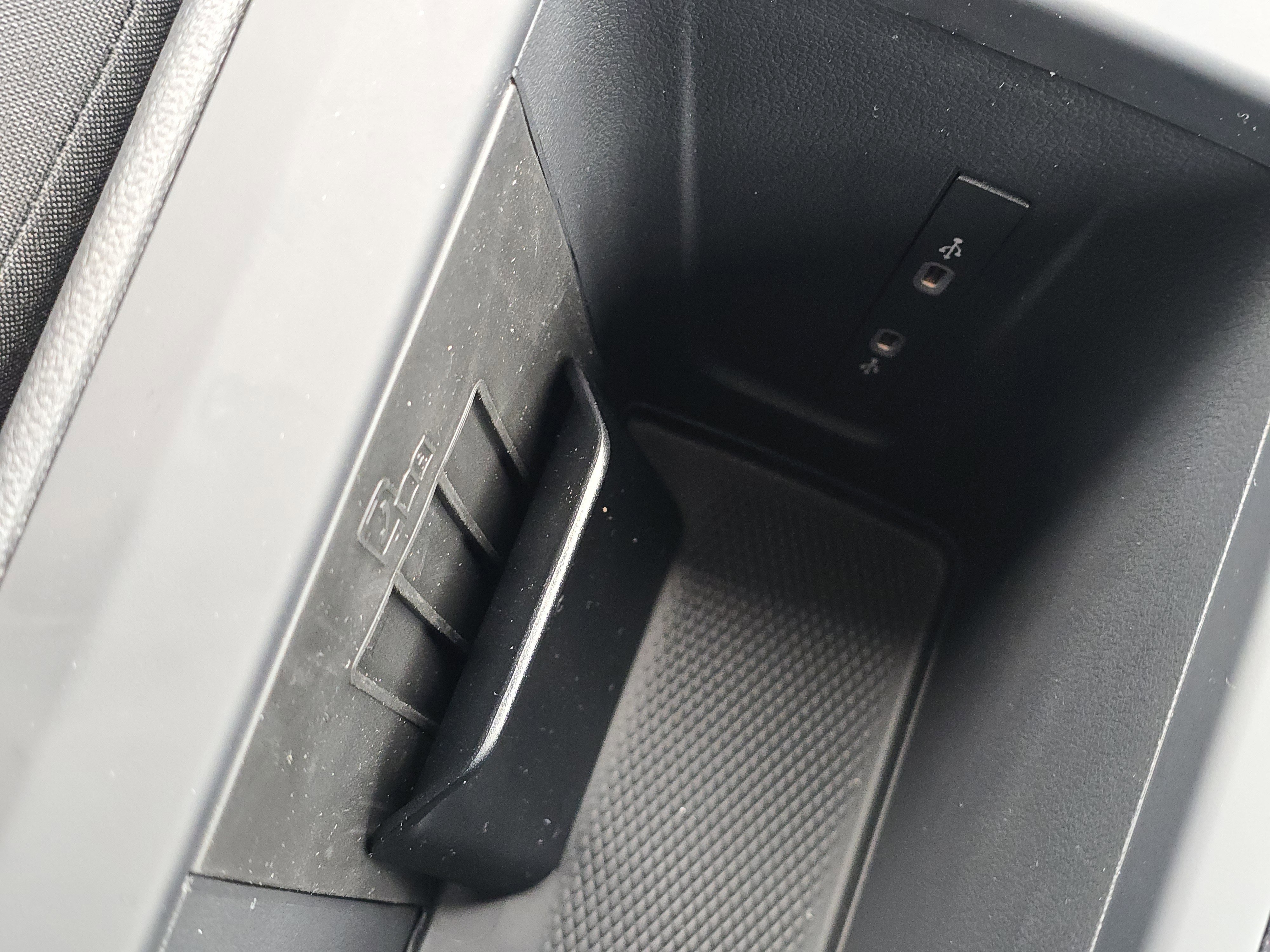 New 2026 Platinum Gray Metallic Volkswagen S image 26